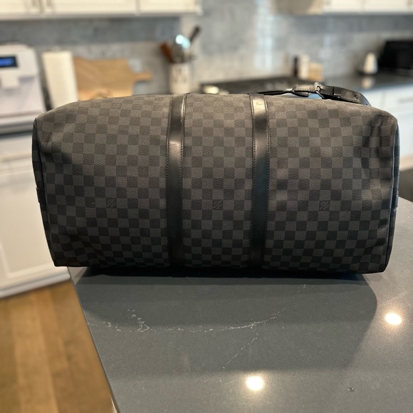 Authentic Louis Vuitton Keepall 55, excellent condition. - Picture 2 of 5